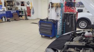 Будни. Веста - чем больше жмешь на газ, тем хуже едет.