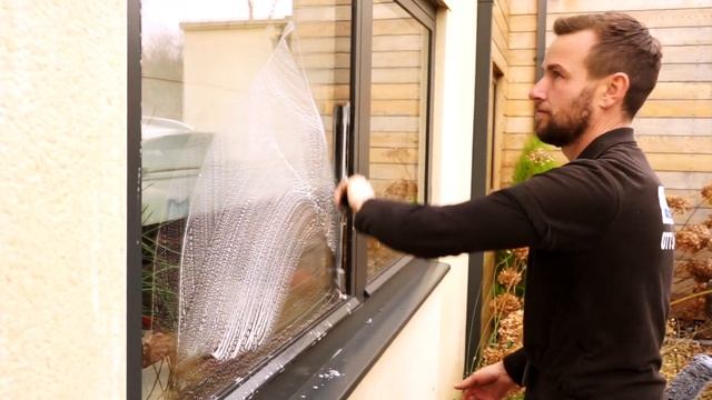 Clearvue Window Cleaners смотреть онлайн