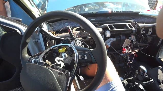 Автомобиль на восстановление | Volkswagen Jetta За 2300$?? | Оживляем Биток ? смотреть онлайн