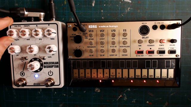 envelope filter, bit crushed (molecular patches) - drolo смотреть онлайн