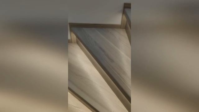 Лестница из ясеня с подсветкой. смотреть онлайн