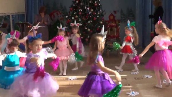 Романтический танец Пони ПЕГАСОВ - девочки