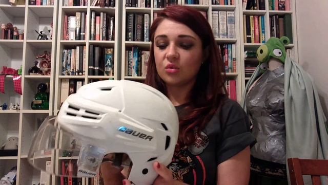 Roller derby: Bauer Re AKT helmet & face shield review смотреть онлайн