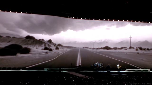 Abertura do Telão show do U2 dia 25/10/17 смотреть онлайн