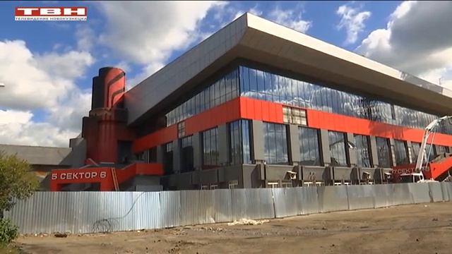 Продолжается ремонт на арене «Кузнецких металлургов». смотреть онлайн