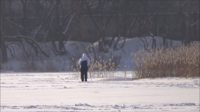 НА РЫБАЛКУ С ИВАНЫЧЕМ.Fishing with Ivanych. Тестируем ледобур. смотреть онлайн