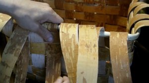 Берестяной кузовок (корзина) на 22 литра.  Пробую плести.