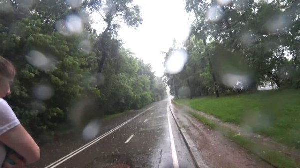 Попали под грозу с ливнем и градом