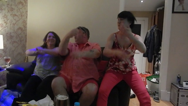 Boogie Nights In Dundee смотреть онлайн