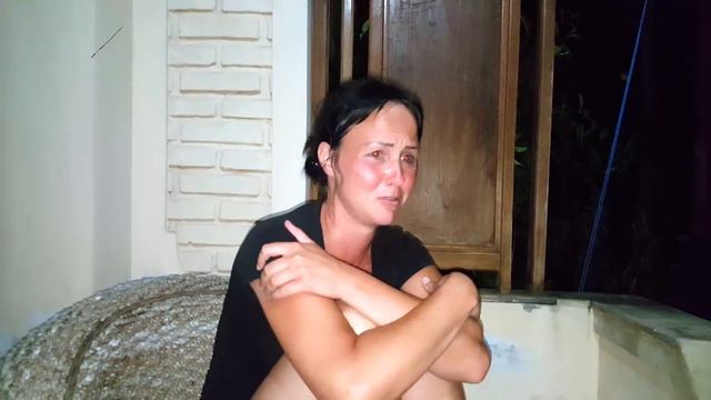 На меня напало зеленое чудовище! Остров Бали смотреть онлайн