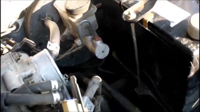 2001 Mazda Protege EGR removal, clean and change (P0401 error code) смотреть онлайн