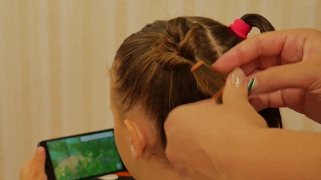 Простые прически с Китти: прическа Пучки из петель | Волшебница Китти смотреть онлайн