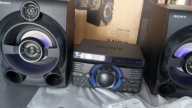 Dàn Sony MHC-M60D fullbox mới keng. Nghe nhạc hát karaoke. bh 6 tháng Sony. LH 0949493355. Đã bán смотреть онлайн