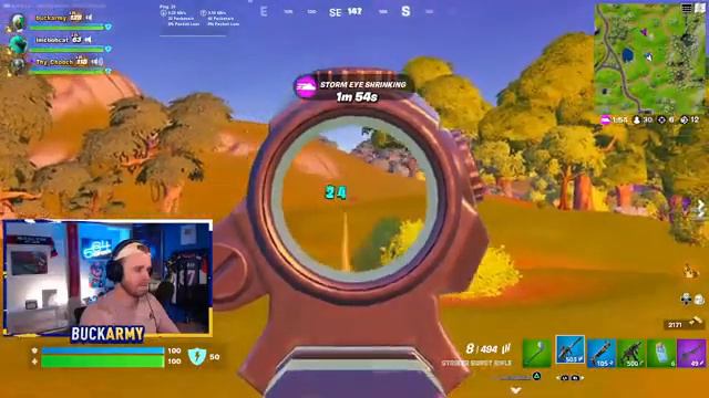 Full Time Streamer Works on Holiday смотреть онлайн