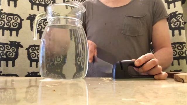 Как быстро наточить кухонный нож смотреть онлайн