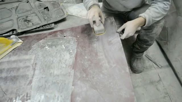 Подготовка поверхности капота к покраске. Часть 1 смотреть онлайн