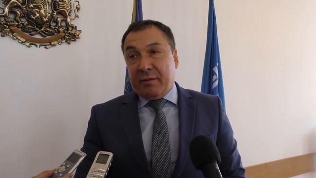 Кметът Николай Димитров подписа договор онлайн смотреть онлайн