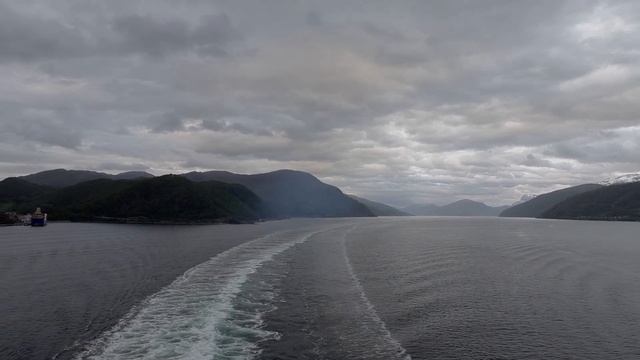Slow TV: Norway Nordfjord Trip - From Nordfjordeit to the open sea in real time смотреть онлайн