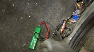 Поиск неисправности. Закрывается и сразу открывается замок на Fiat Doblo