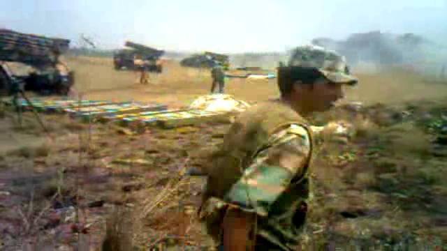 Огонь РСЗО БМ-21 "Град" сирийской армии. Сирия, 2013 г. смотреть онлайн