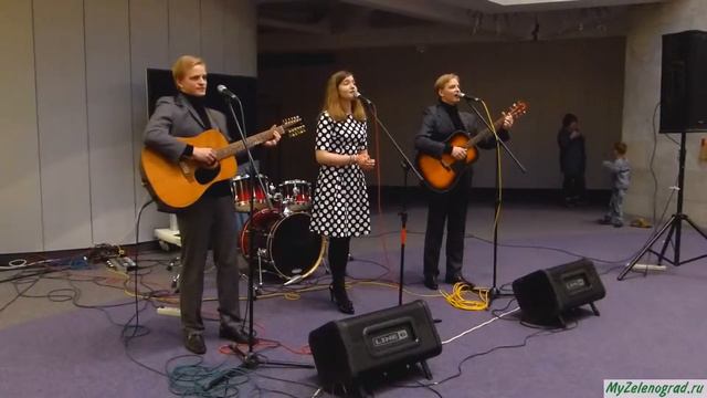 "Чистые росы". Исполняет трио "Отражение" смотреть онлайн