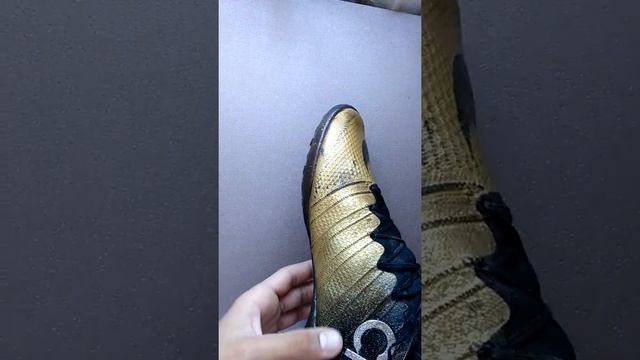 Кроссы Месси или Роналду. смотреть онлайн