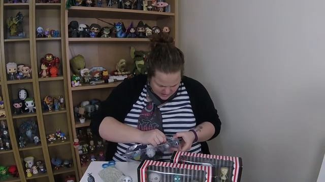Tim Burton's - Tragic Toys for Girls and Boys | Adults Like Toys Too смотреть онлайн