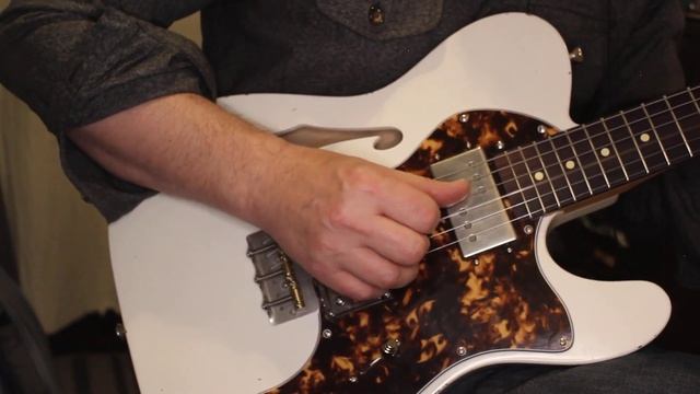 Waterslide Guitars T-Style Coodercaster Thinline, Lollar Lap Steel & Mojo CuNiFe Wide Range Pickup смотреть онлайн