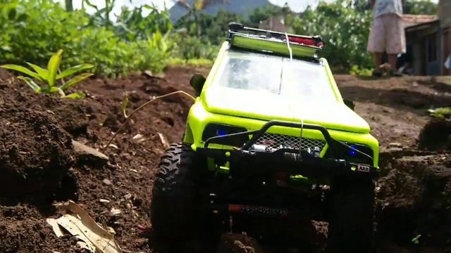FIRST DRIVE SUZUKI MN RC ADVENTURE 4X4 смотреть онлайн