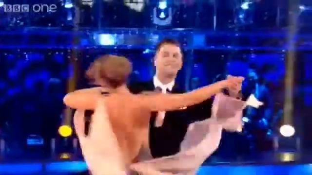 Kimberley and Pasha's Viennese Waltz - Final смотреть онлайн