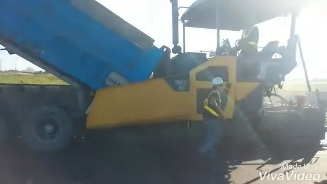 Expressway Asphalt Paving by Mic GSXR with latest Volvo paver смотреть онлайн