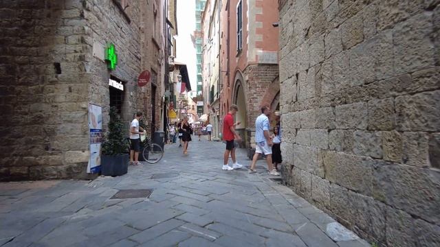 Albenga - Liguria - Province of Savona - Italy 4K смотреть онлайн