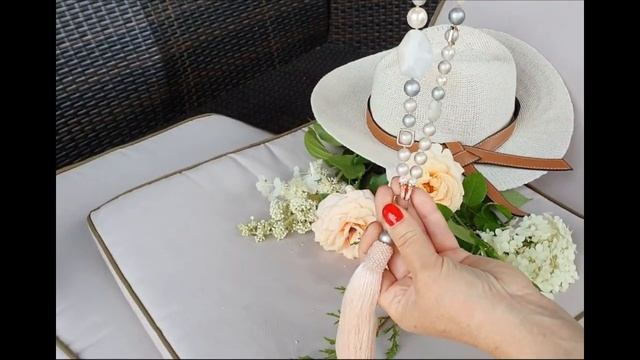 Коралл , сотуар жемчуг с кистью, сотуар халцедон розовый смотреть онлайн