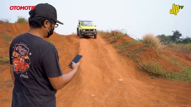 Off Road Challenge ! Suzuki Jimny JB74 Vs JB43 | JIP TV