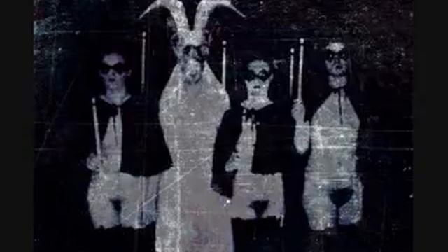Fallen Deities Bathing In Gall - Gnaw Their Tongues смотреть онлайн