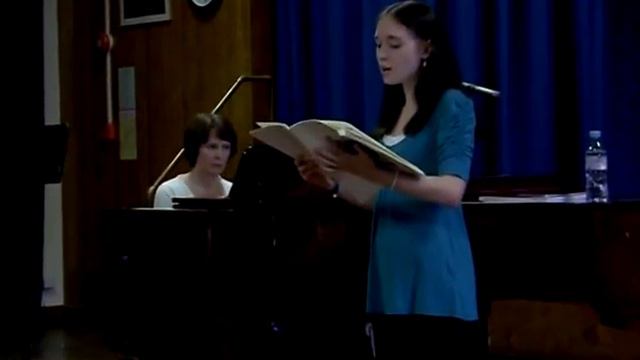 Lydia Bateman singing "Music for a While" by Henry Purcell смотреть онлайн