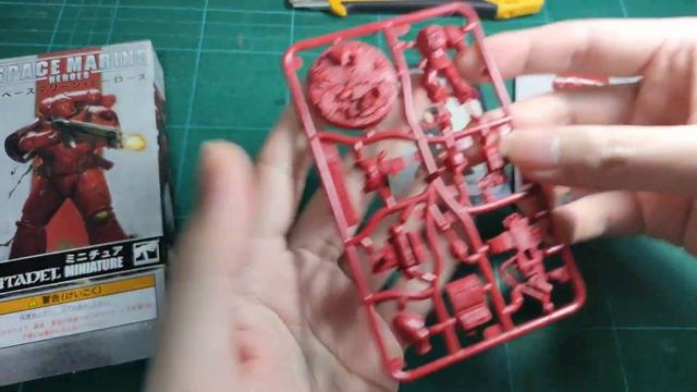 แกะกล่อง Space marine: heroes ของ Warhammer 40k จาก Asiabooks смотреть онлайн