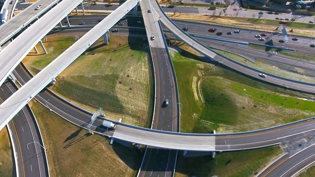 Obsesia românilor la mașini смотреть онлайн