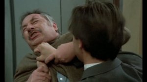 Откройте полиция. 1984.  Отрывок из фильма. ( Он назвал меня мерзкой гнидой.) Сцена 4.