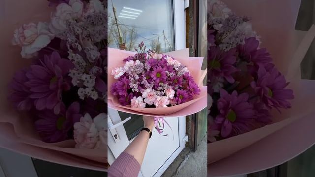 Круглый Букет из Гвоздик и Хризантем?? #flowers #флористика #цветы #букет #букетизгвоздик смотреть онлайн