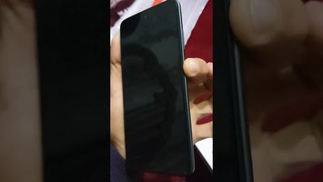 Новый Redmi 10 после распаковки не включается и не зарижается. смотреть онлайн