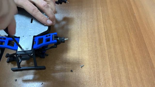 Как установить нижнюю дюралевую пластину усиления шасси на Remo Hobby Smax RH1631, RH1635 1/16