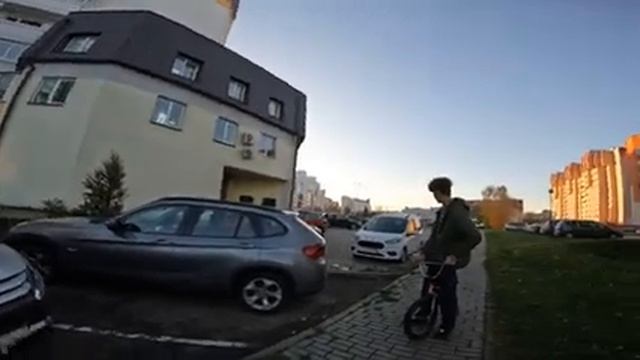 ОТ ПОЛИЦИИ НА БОЛЬШОЙ СКОРОСТИ НА БМХ ПО ГОРОДУ (POV) смотреть онлайн