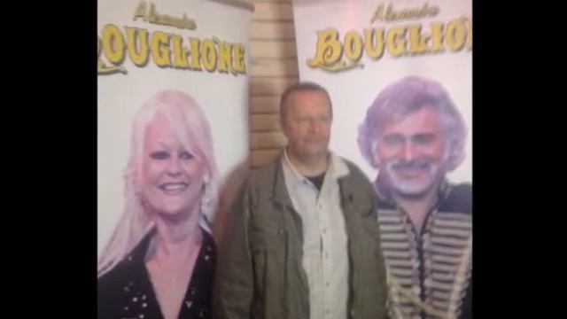 KANGOO AUX CIRQUE BOUGLIONNE смотреть онлайн