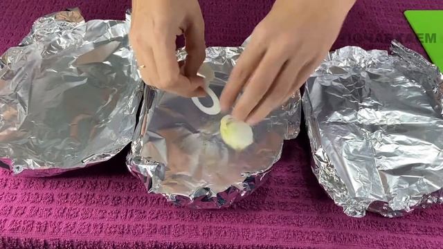 КРАСНАЯ РЫБА ЗАПЕЧЁННАЯ В ФОЛЬГЕ! ОЧЕНЬ ВКУСНЫЙ УЖИН смотреть онлайн