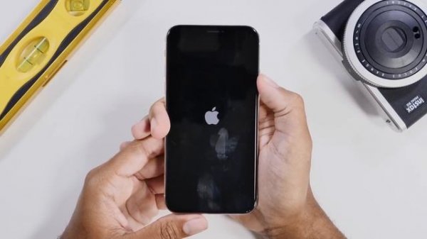 iOS 12 - How to Hard Reset Your iDevice (iPhone X & iPhone 8/8+)