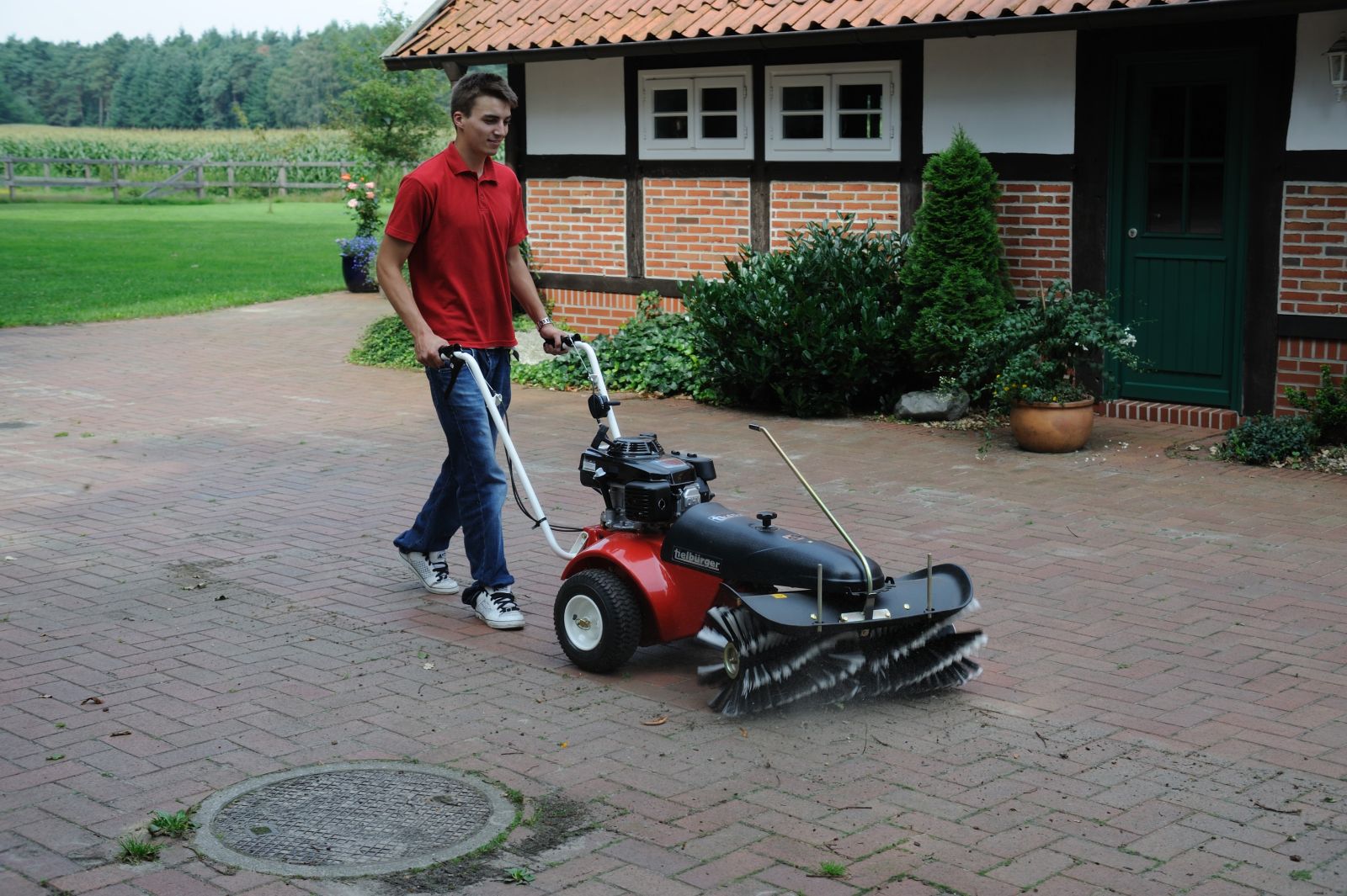 Ручная подметальная машина TIELBUERGER из Германии Тильбургер