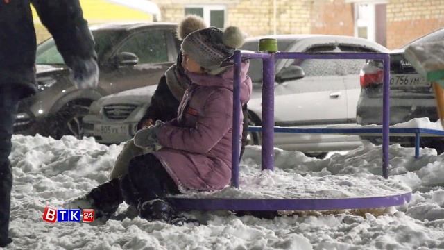 Большой подарок для маленьких ребят смотреть онлайн