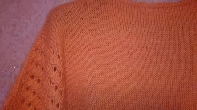 АНОНС Простая вязаная кофточка с цельновязаными рукавами смотреть онлайн