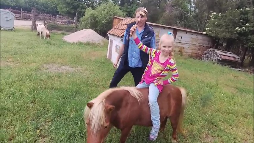 КОНЮШНЯ VLOG __Катаемся на пони смотреть онлайн
